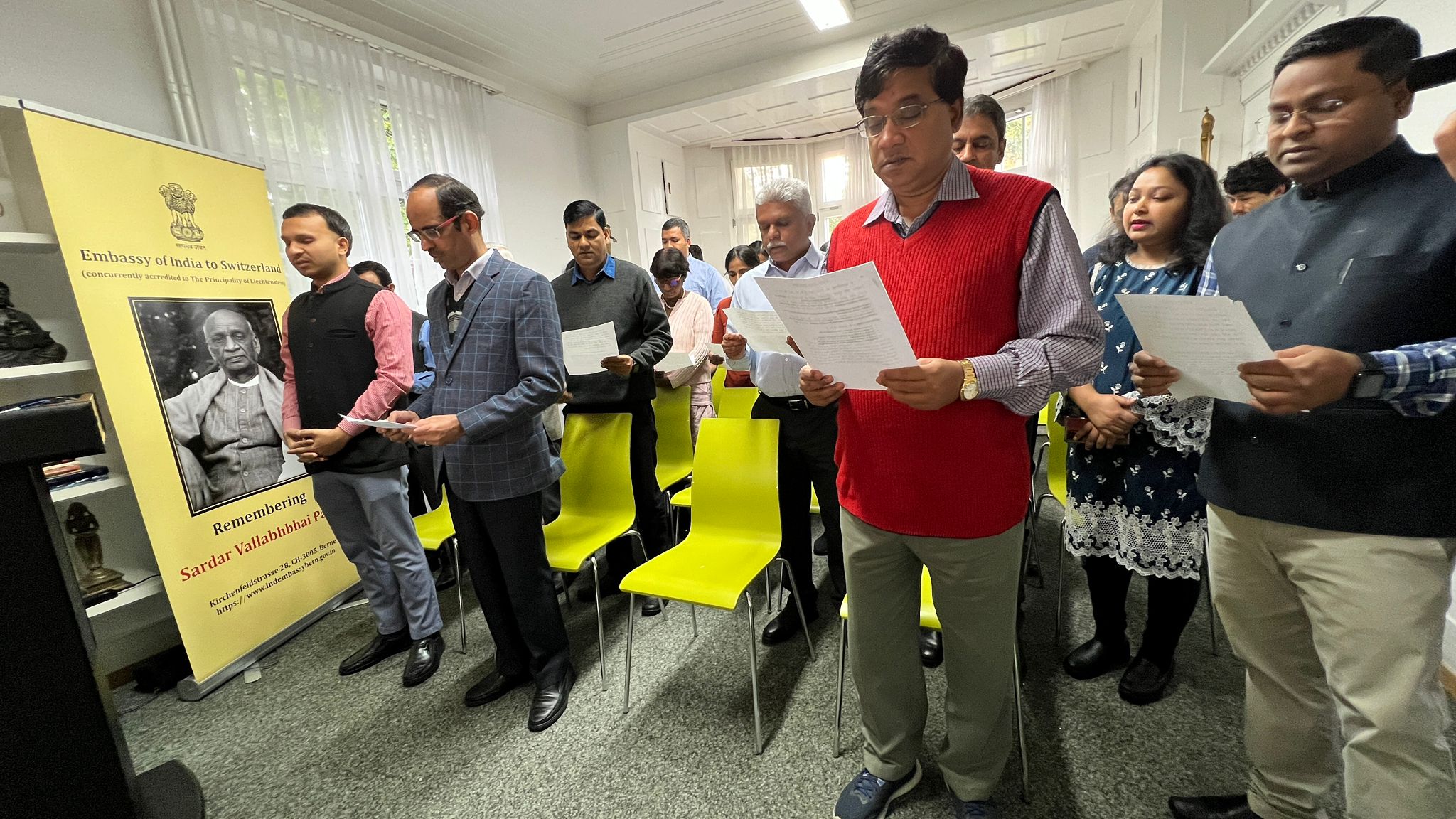 Ambassador Mridul Kumar administered Rashtriya Ekta Diwas Pledge to the Embassy officials on 31 October 2023