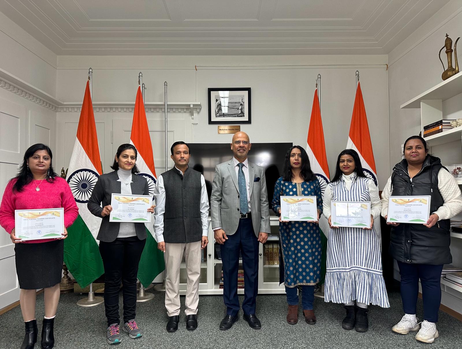 Presentation of certificates to participants of 2nd 'Yoga Teacher Training Certificate Course' (Beginner Level) on 19 February 2024