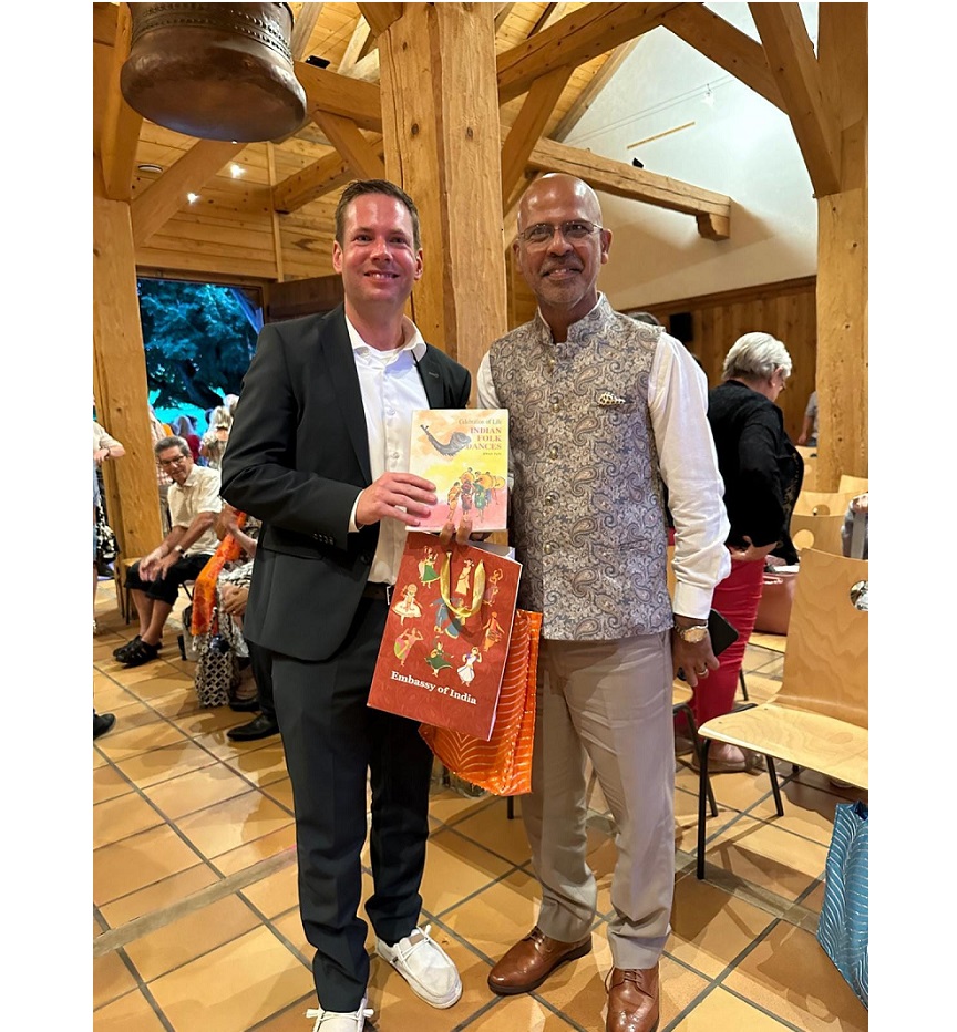 Ambassador Kumar attended the International folklore festival of Fribourg in Vuadens on 14 August 2024