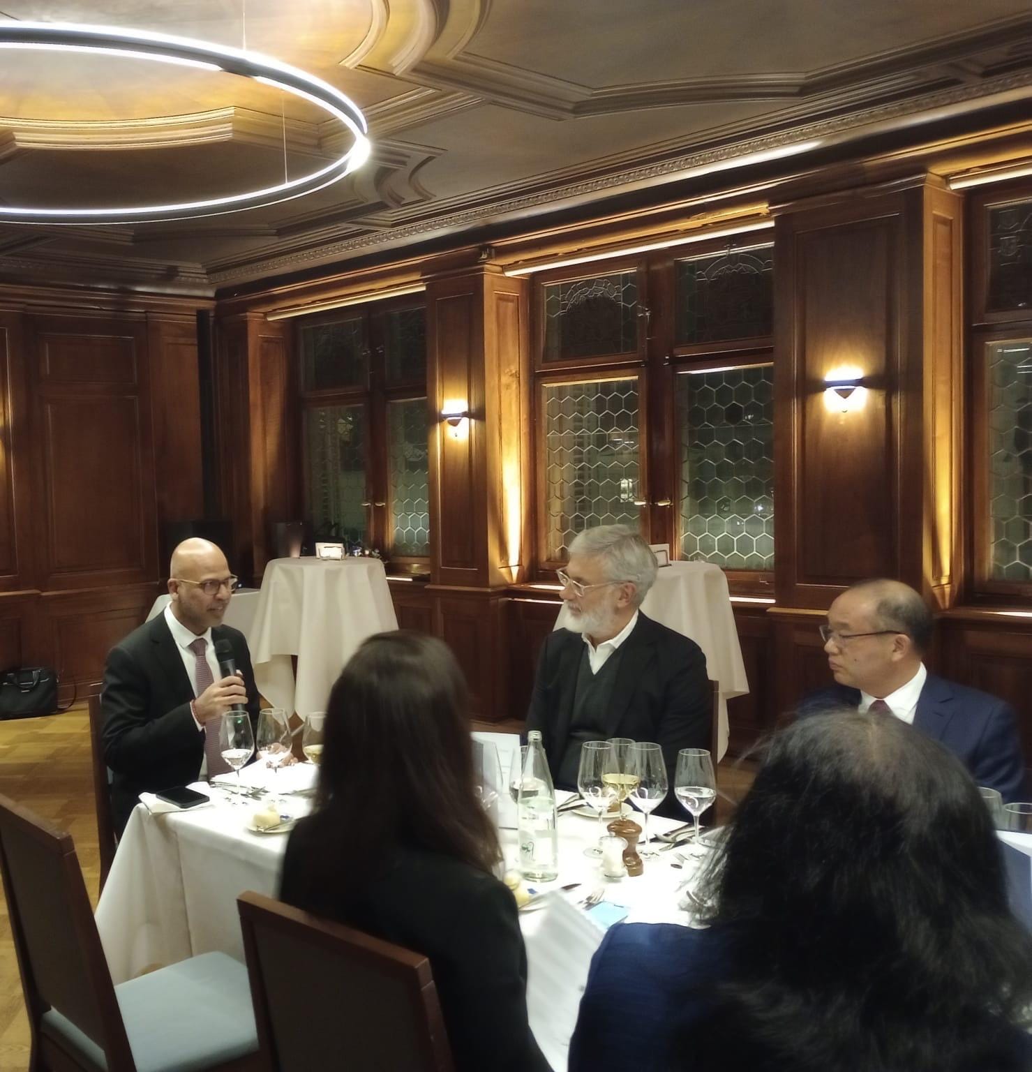 Ambassador Mridul Kumar interacted with select Swiss industry representatives and investors at a business event held by HSBC India in Zurich on 18 November 2024