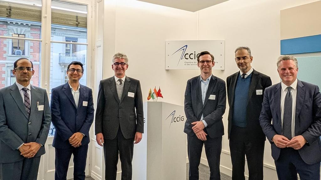 Counsellor Anoop Dhingra addressed participants at an insightful business event organized by Swiss-Indian Chamber of Commerce & Geneva Chamber of Commerce, Industry & Services (CCIG) in Geneva on 10 December 2024