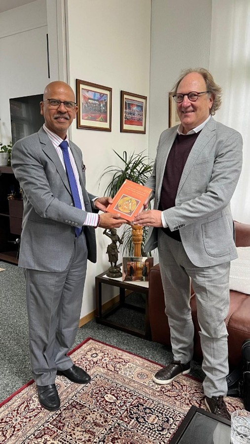 Ambassador Kumar held meeting with Dr. Mark Rosenberg, Founder, Rosenberg Academy of Ayurveda in Berne, 06 May 2025