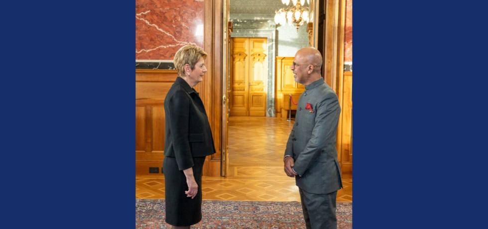 Ambassador Mridul Kumar extending new year greetings on behalf of the Indian leadership to the President of the Swiss Confederation, H.E. Mme Karin Keller-Sutter, at the traditional New Year reception at the Federal Palace in Bern