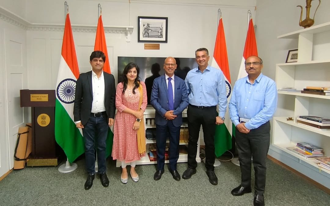 Ambassador Mridul Kumar interacted with the Executive Committee members of Indian Association in Baden at Chancery on 10 July 2025