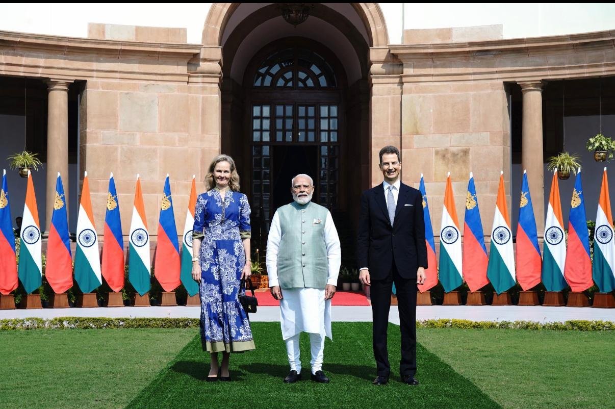 Hon’ble Prime Minister Shri Narendra Modi warmly received H.S.H Hereditary Prince Alois and H.R.H Hereditary Princess Sophie of Liechtenstein at Hyderabad House