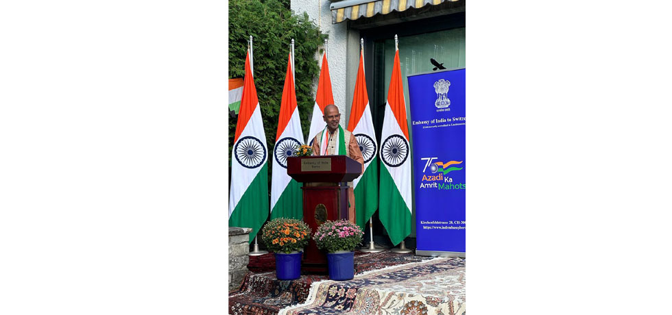 Ambassador Mridul Kumar addressed the gathering & read out excerpts from Hon'ble President of India’s address to the nation on the occasion of 77th Independence Day