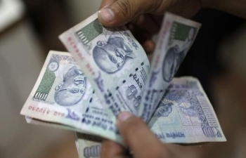 India is world's fastest growing economy, GDP at 7.7%