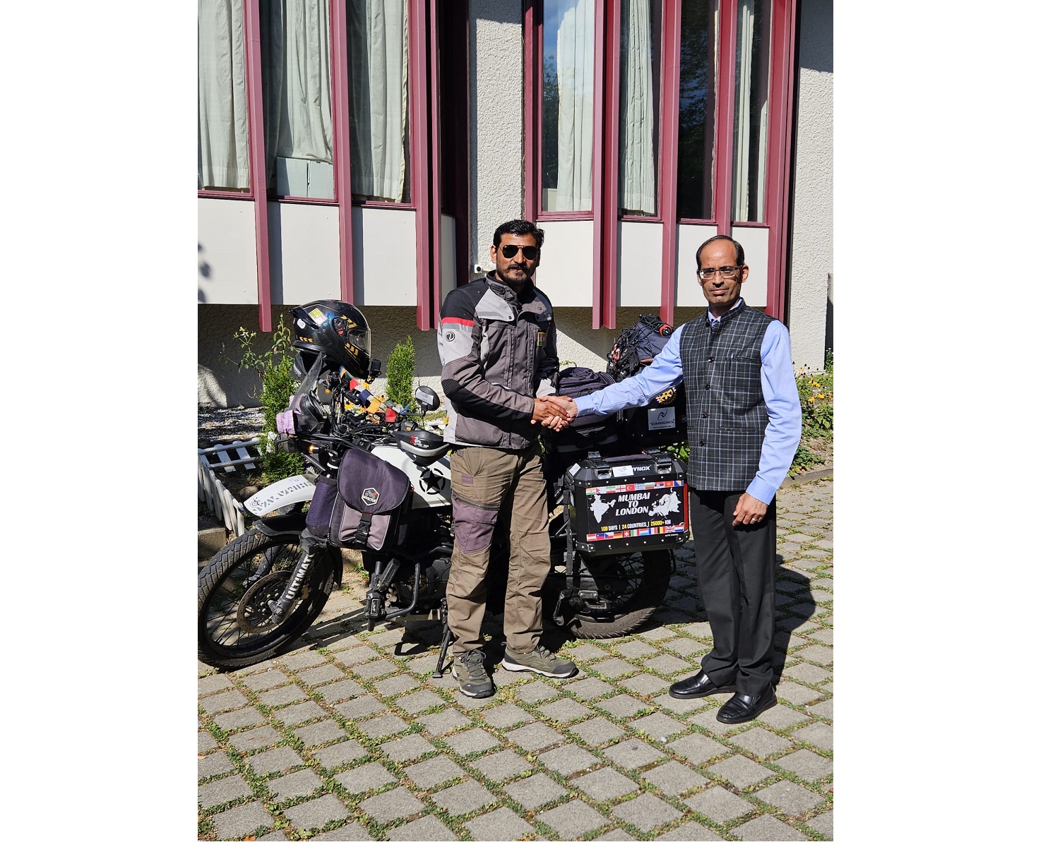 Visit of Mr. Yogesh Alekari, biking and adventure enthusiast, to the Chancery in Berne on 11 September 2023