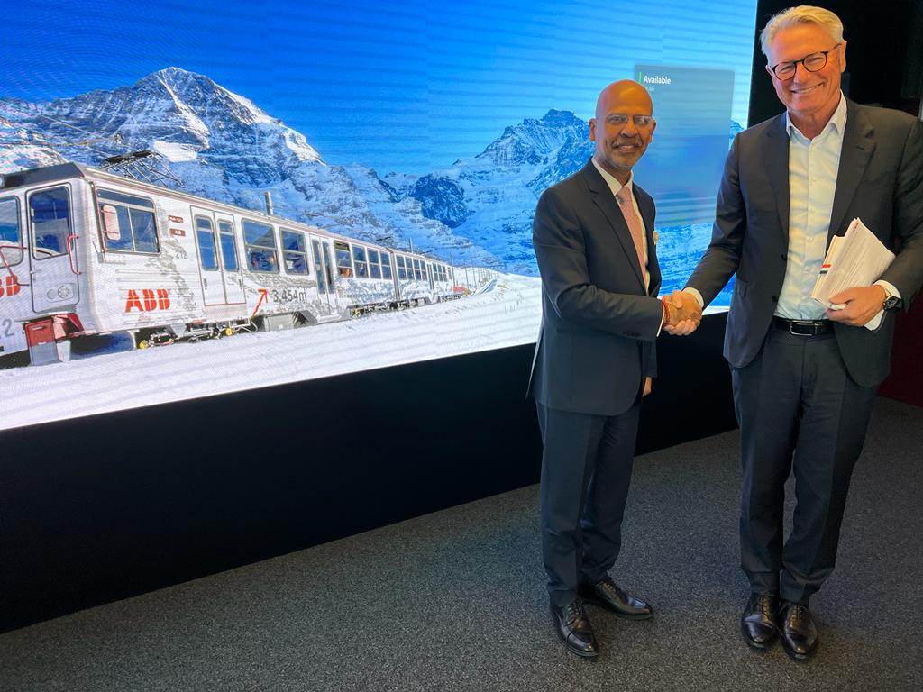 Ambassador Mridul Kumar met President & CEO of ABB Ltd Mr. Björn Rosengren in Zurich on 06 November 2023