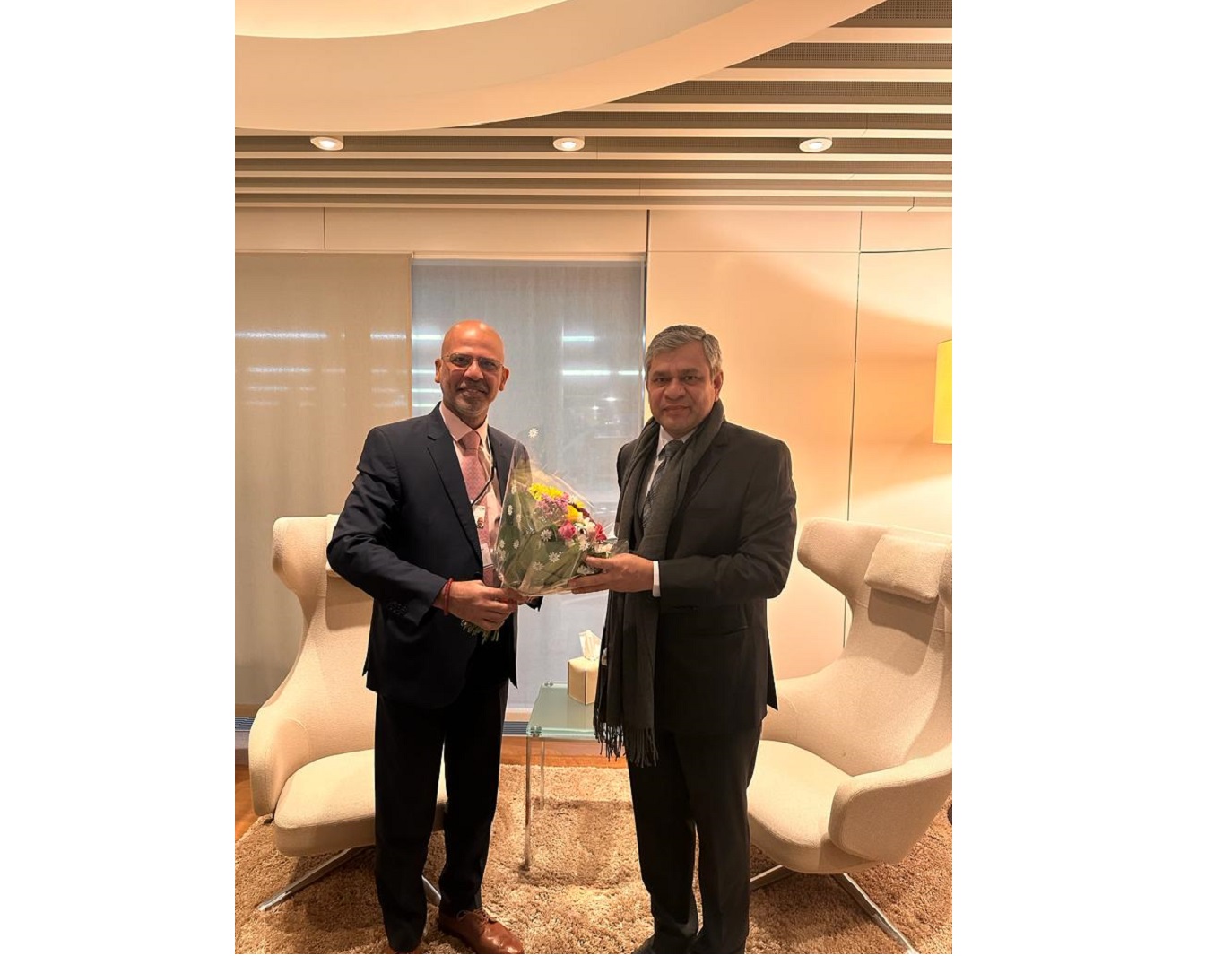 Ambassador Mridul Kumar welcomed Hon’ble Ministers to Switzerland on 15-16 January 2024