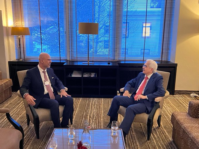 Ambassador Mridul Kumar welcomed Reserve Bank of India (RBI) Governor Mr. Shaktikanta Das in Davos on 17 January 2024