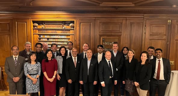 Ambassador Mridul Kumar interacted with select Swiss industry representatives and investors at a business event held by HSBC India in Zurich on 18 November 2024