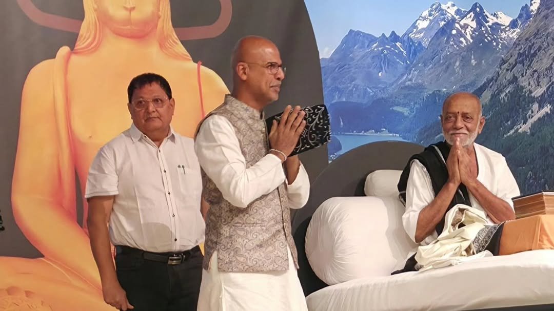 Ambassador Mridul Kumar attended the 9-day Ramkatha narration by spiritual guru Shri Morari Bapu as the guest of honour on 23 July 2025
