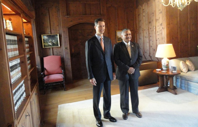 Meeting between Hon’ble Minister of State for External Affairs, General V. K. Singh and His Serene Highness Hereditary Prince Alois, of the Principality of Liechtenstein. — at Vaduz Castle on 19 April 2016.